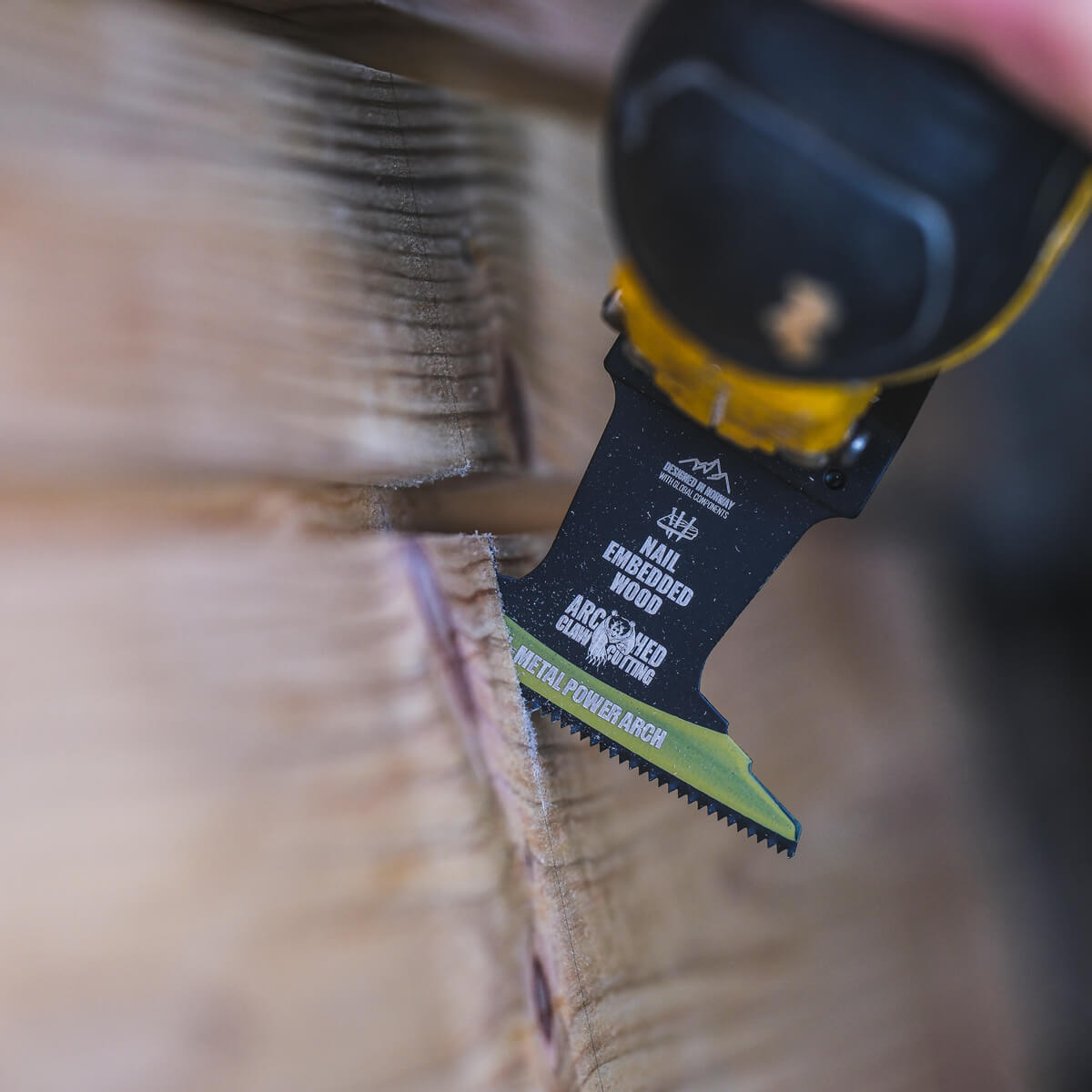 Power arch 63mm multi-tool blade cutting in wood