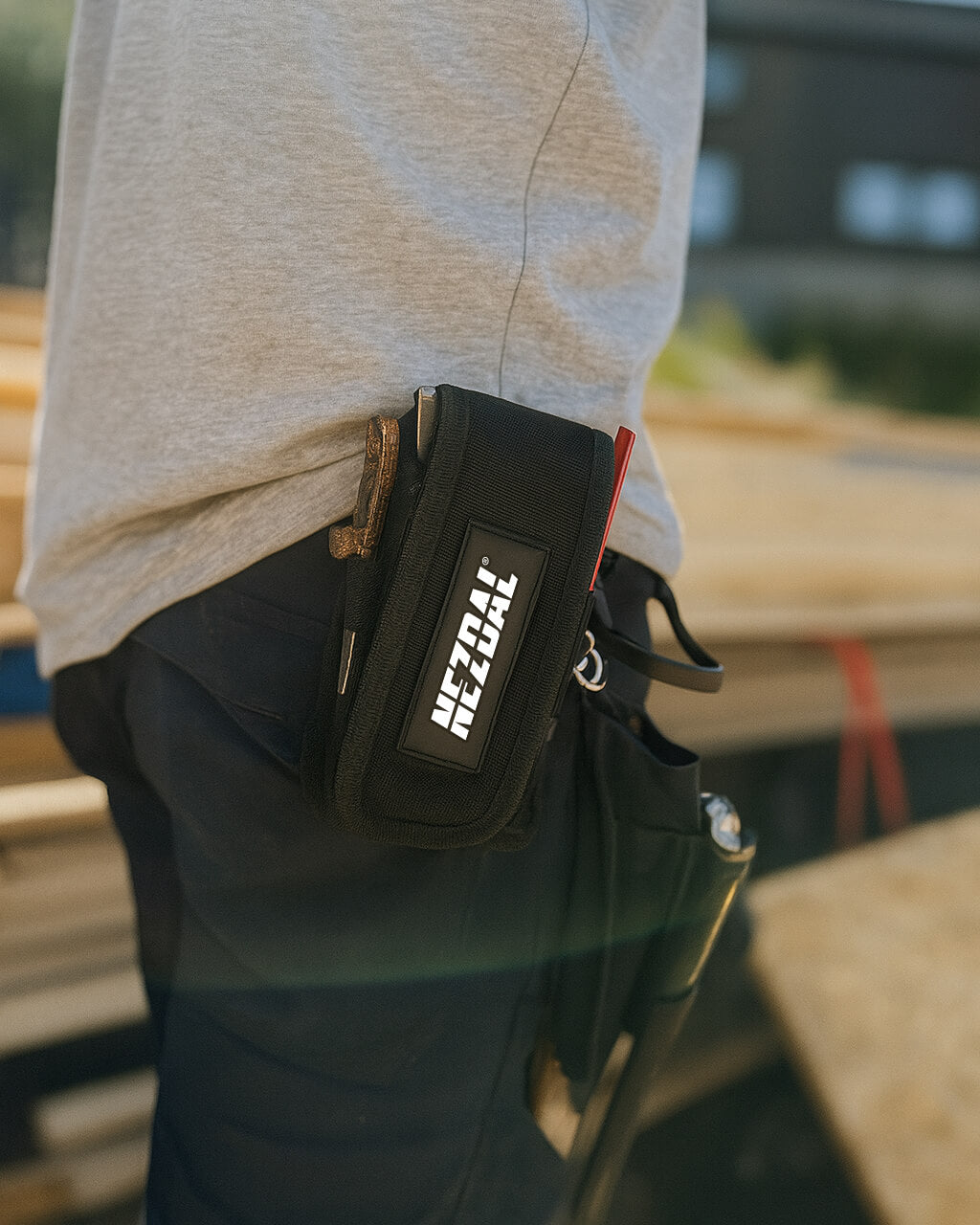 MultiGuard | Sichere Aufbewahrung für Bohrer, Multitool-Sägeblätter, Stichsägeblätter und mehr | Mit Gürtelclip